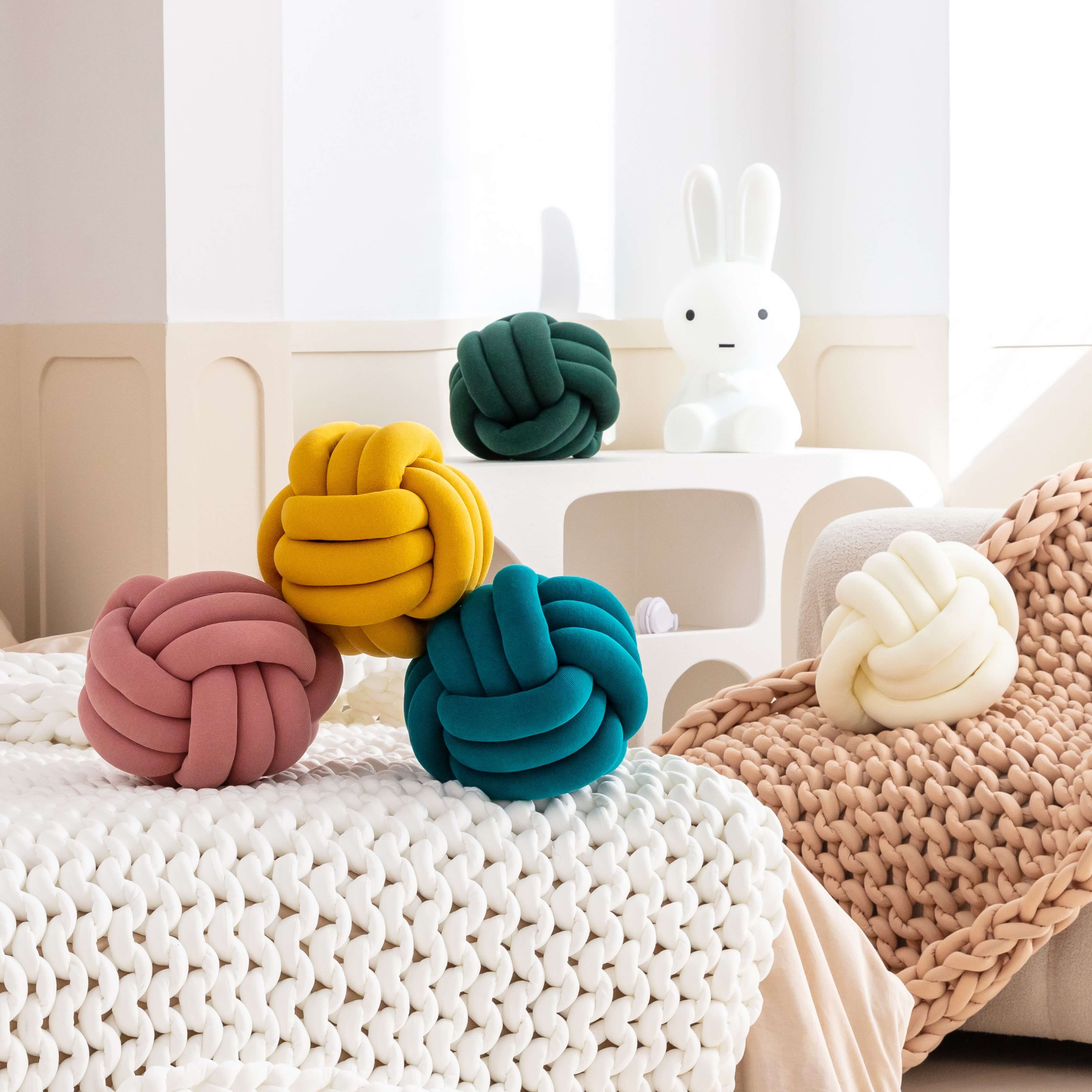 Cozy Twirls Ball