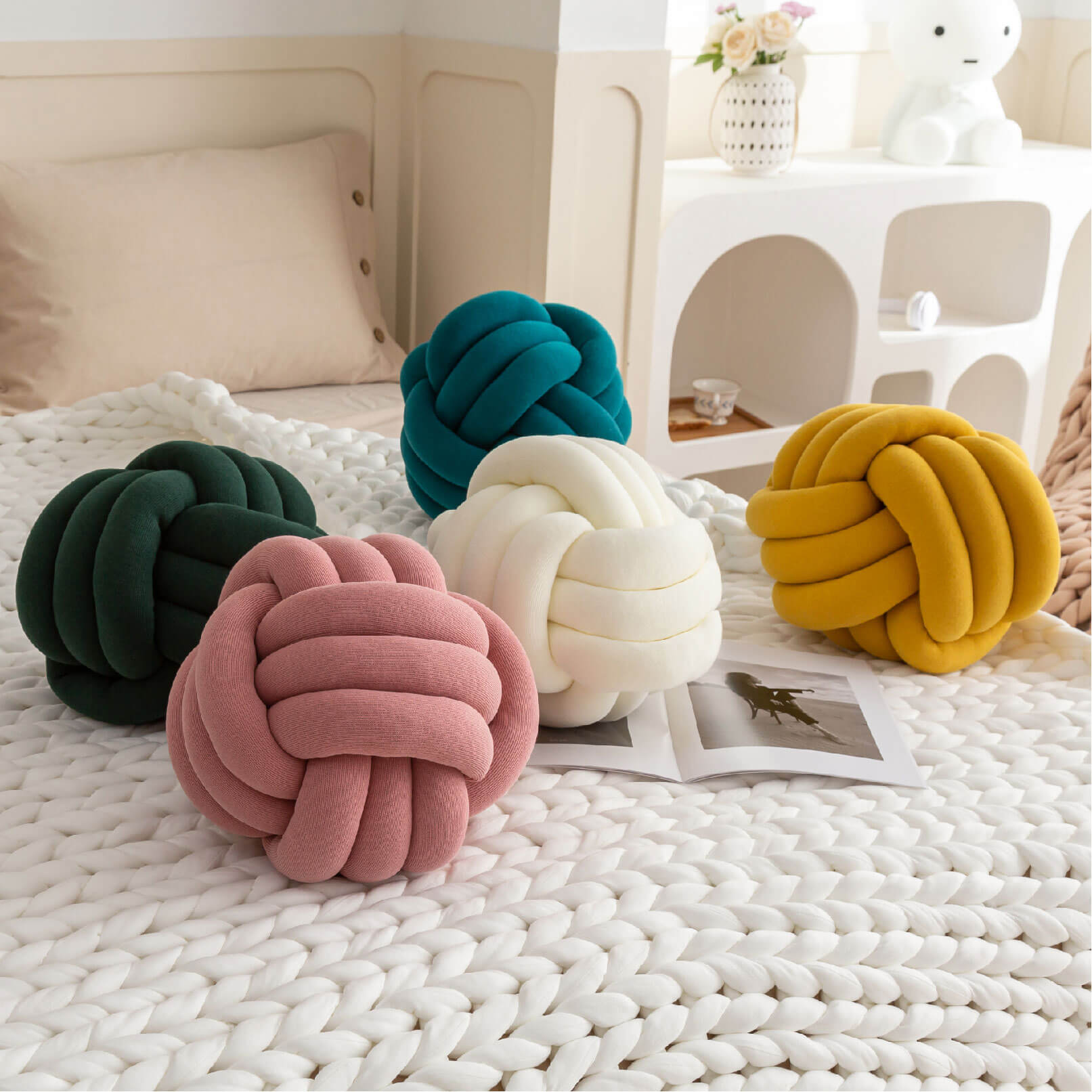 Cozy Twirls Ball